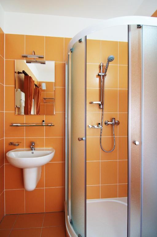 Třebíz Hotel Pod Sluncem חדר תמונה